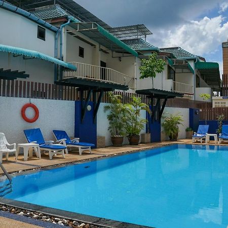 Rattana Beach Hotel By Shanaya Karon Exterior photo